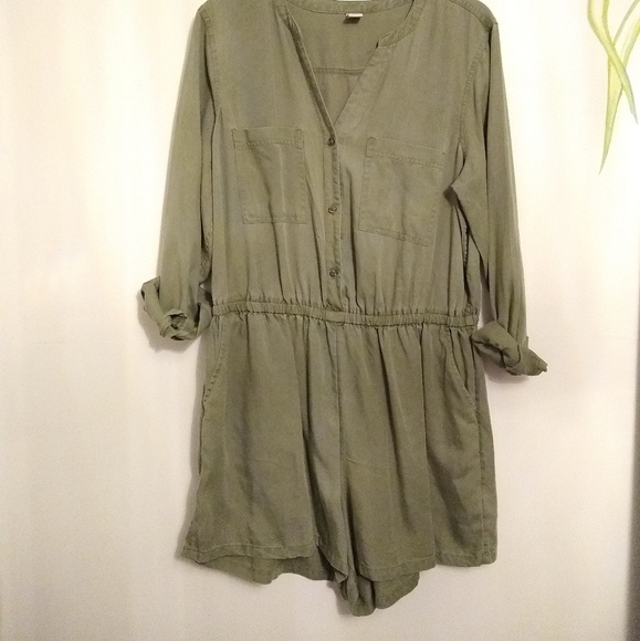 Old Navy Green Romper - Picture 3 of 7